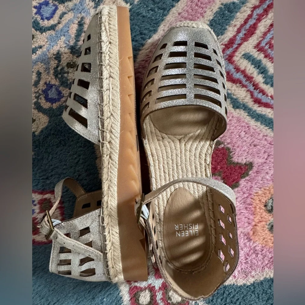 Eileen Fisher Silver Cutout Espadrille Sandals with Jute Platform